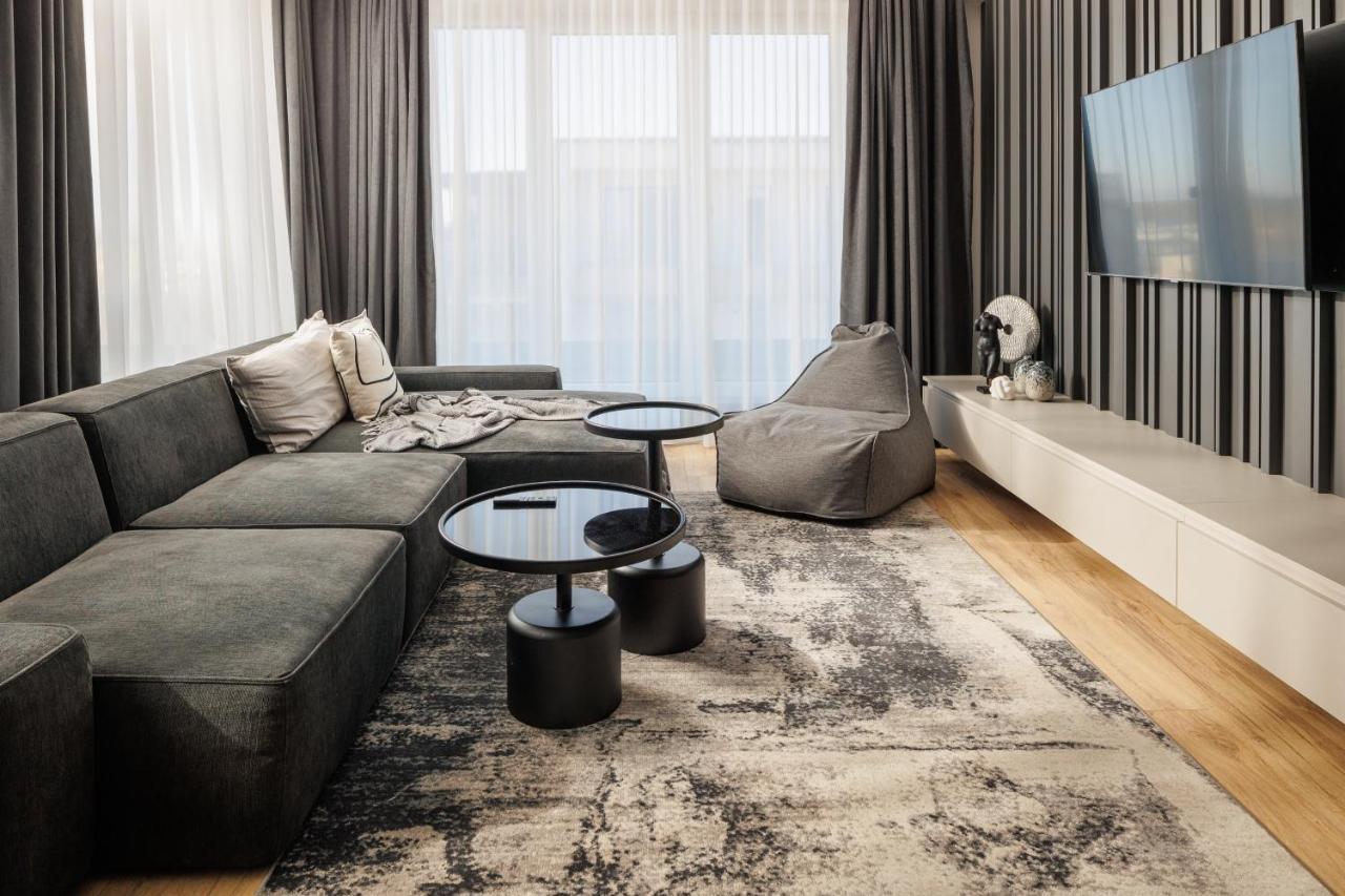 Mandala Designer Apartments With Free Private Parking, Near Mall Coresi 브라쇼브 외부 사진
